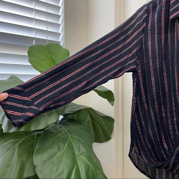 Vacate the Label Striped Surplice Button Down M - Picture 10 of 15